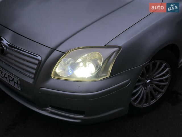 Сірий Тойота Авенсіс, об'ємом двигуна 1.79 л та пробігом 280 тис. км за 4600 $, фото 9 на Automoto.ua