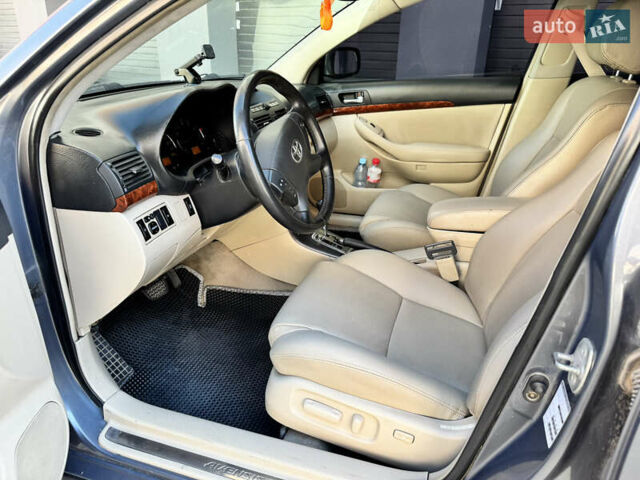 Серый Тойота Авенсис, объемом двигателя 2 л и пробегом 260 тыс. км за 5200 $, фото 14 на Automoto.ua