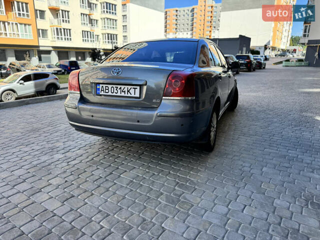 Серый Тойота Авенсис, объемом двигателя 2 л и пробегом 260 тыс. км за 5200 $, фото 11 на Automoto.ua