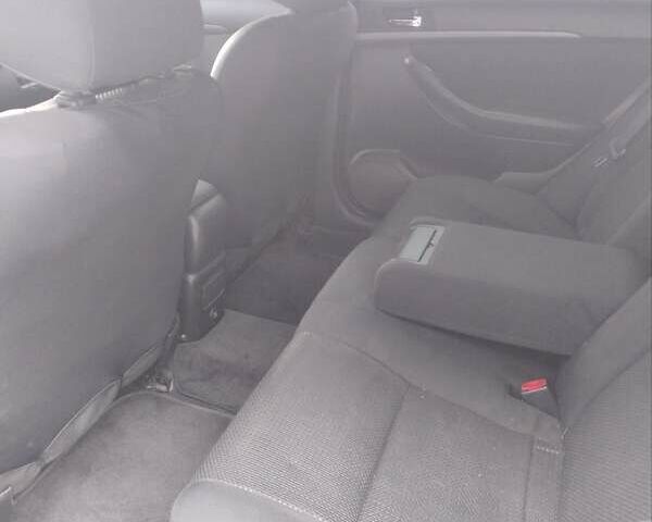 Серый Тойота Авенсис, объемом двигателя 1.79 л и пробегом 298 тыс. км за 5100 $, фото 16 на Automoto.ua