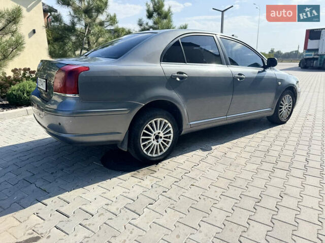 Серый Тойота Авенсис, объемом двигателя 2 л и пробегом 260 тыс. км за 4999 $, фото 6 на Automoto.ua