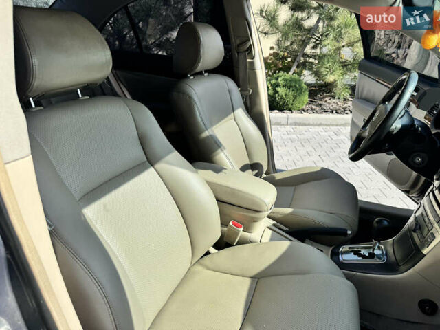 Серый Тойота Авенсис, объемом двигателя 2 л и пробегом 260 тыс. км за 4999 $, фото 16 на Automoto.ua