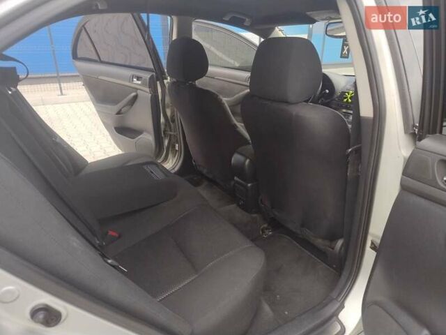 Серый Тойота Авенсис, объемом двигателя 1.79 л и пробегом 298 тыс. км за 5100 $, фото 20 на Automoto.ua