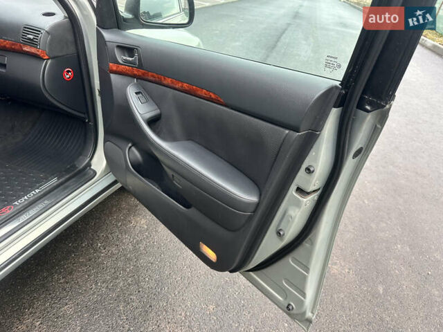 Серый Тойота Авенсис, объемом двигателя 2 л и пробегом 250 тыс. км за 4650 $, фото 52 на Automoto.ua