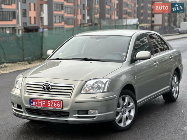 Серый Тойота Авенсис, объемом двигателя 2 л и пробегом 250 тыс. км за 4650 $, фото 2 на Automoto.ua