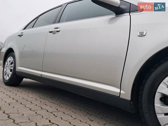 Серый Тойота Авенсис, объемом двигателя 1.8 л и пробегом 230 тыс. км за 5200 $, фото 38 на Automoto.ua