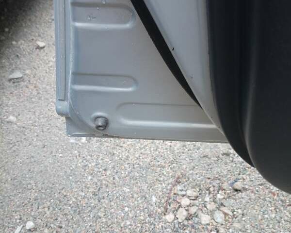 Сірий Тойота Авенсіс, об'ємом двигуна 1.79 л та пробігом 380 тис. км за 5000 $, фото 16 на Automoto.ua