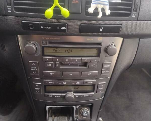 Серый Тойота Авенсис, объемом двигателя 1.79 л и пробегом 298 тыс. км за 5100 $, фото 28 на Automoto.ua