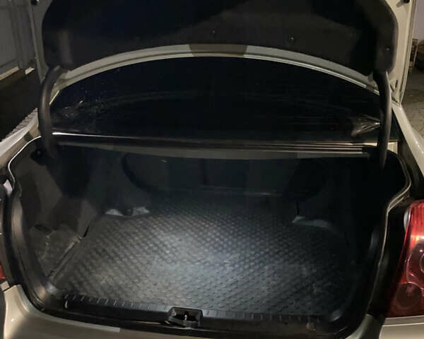 Сірий Тойота Авенсіс, об'ємом двигуна 2 л та пробігом 287 тис. км за 4800 $, фото 6 на Automoto.ua