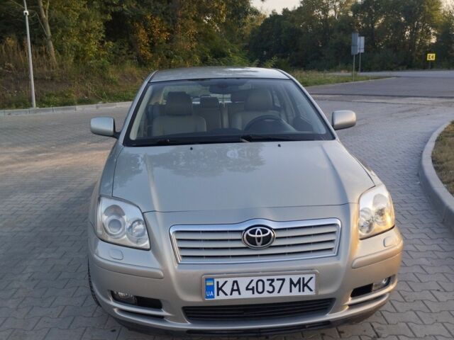 Серый Тойота Авенсис, объемом двигателя 2 л и пробегом 340 тыс. км за 5600 $, фото 7 на Automoto.ua