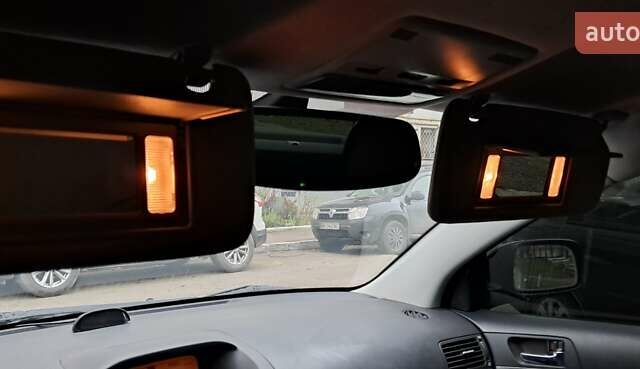 Серый Тойота Авенсис, объемом двигателя 2 л и пробегом 243 тыс. км за 5999 $, фото 5 на Automoto.ua