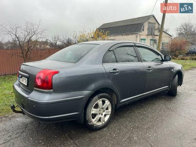 Серый Тойота Авенсис, объемом двигателя 1.79 л и пробегом 429 тыс. км за 6000 $, фото 2 на Automoto.ua