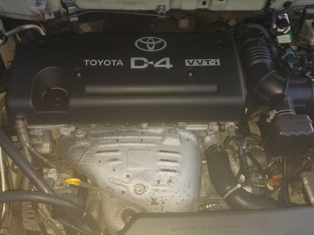 Серый Тойота Авенсис, объемом двигателя 2 л и пробегом 243 тыс. км за 5900 $, фото 7 на Automoto.ua