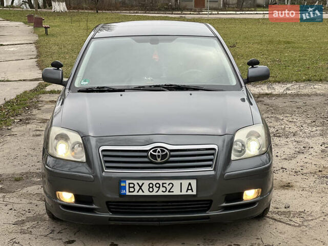 Серый Тойота Авенсис, объемом двигателя 2.23 л и пробегом 337 тыс. км за 5777 $, фото 10 на Automoto.ua