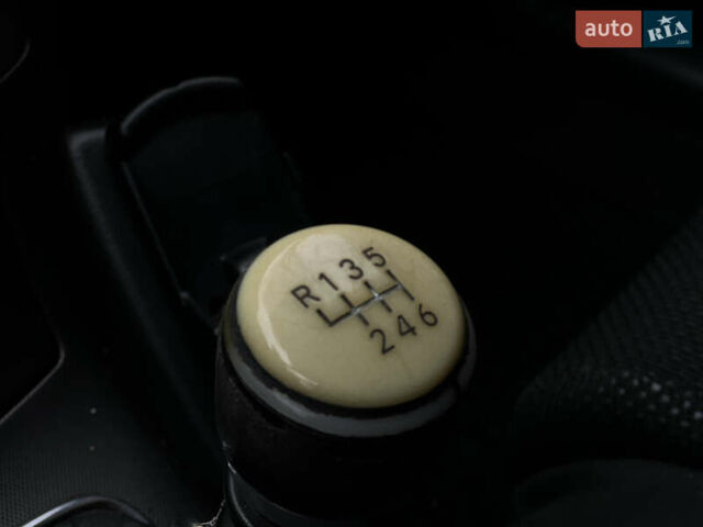 Серый Тойота Авенсис, объемом двигателя 2.23 л и пробегом 337 тыс. км за 5777 $, фото 34 на Automoto.ua