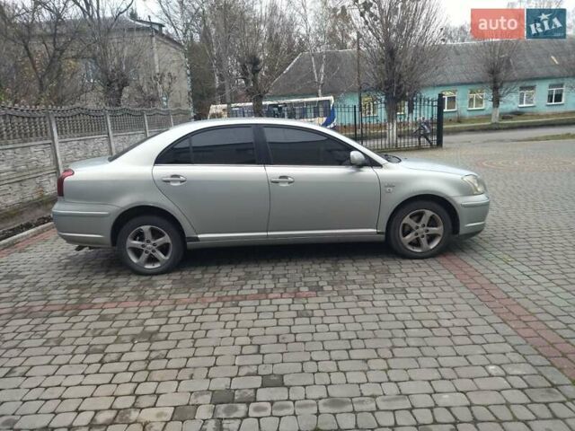 Серый Тойота Авенсис, объемом двигателя 2.2 л и пробегом 310 тыс. км за 5000 $, фото 2 на Automoto.ua