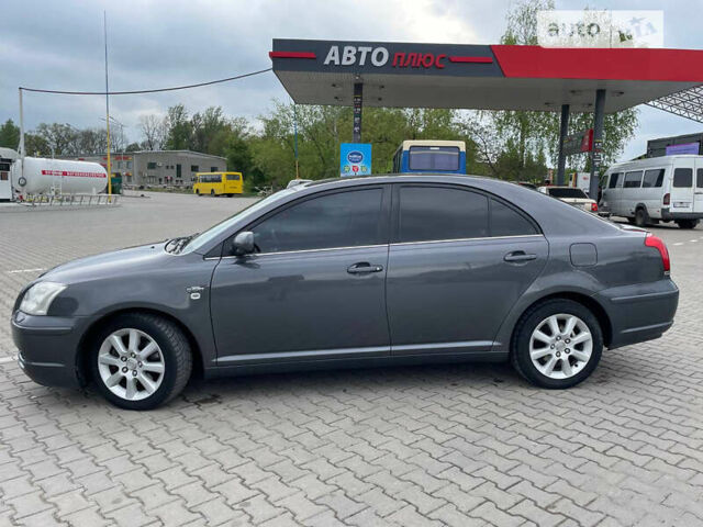 Серый Тойота Авенсис, объемом двигателя 2.2 л и пробегом 320 тыс. км за 5500 $, фото 21 на Automoto.ua