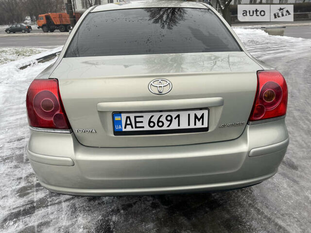 Серый Тойота Авенсис, объемом двигателя 1.8 л и пробегом 202 тыс. км за 6100 $, фото 5 на Automoto.ua