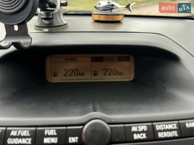 Серый Тойота Авенсис, объемом двигателя 2.23 л и пробегом 337 тыс. км за 5777 $, фото 31 на Automoto.ua