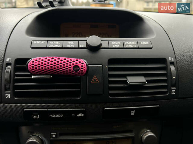 Серый Тойота Авенсис, объемом двигателя 2.23 л и пробегом 337 тыс. км за 5777 $, фото 32 на Automoto.ua