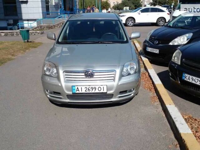 Серый Тойота Авенсис, объемом двигателя 2 л и пробегом 201 тыс. км за 5500 $, фото 4 на Automoto.ua