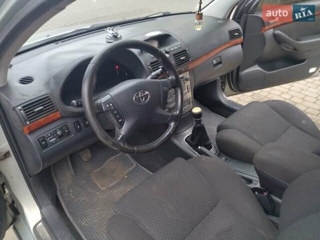 Серый Тойота Авенсис, объемом двигателя 2.2 л и пробегом 310 тыс. км за 5000 $, фото 13 на Automoto.ua
