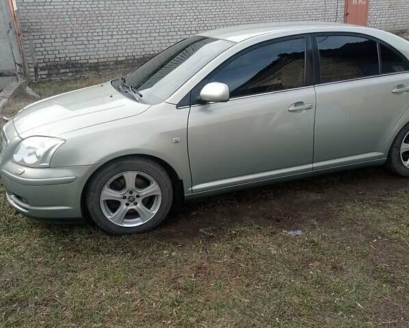 Серый Тойота Авенсис, объемом двигателя 2 л и пробегом 219 тыс. км за 6100 $, фото 12 на Automoto.ua