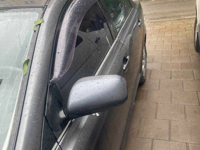 Сірий Тойота Авенсіс, об'ємом двигуна 0 л та пробігом 270 тис. км за 4200 $, фото 2 на Automoto.ua