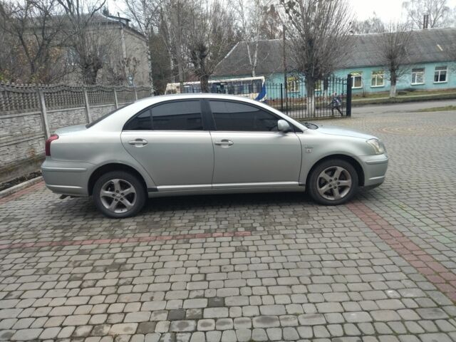 Серый Тойота Авенсис, объемом двигателя 2.2 л и пробегом 310 тыс. км за 5000 $, фото 2 на Automoto.ua