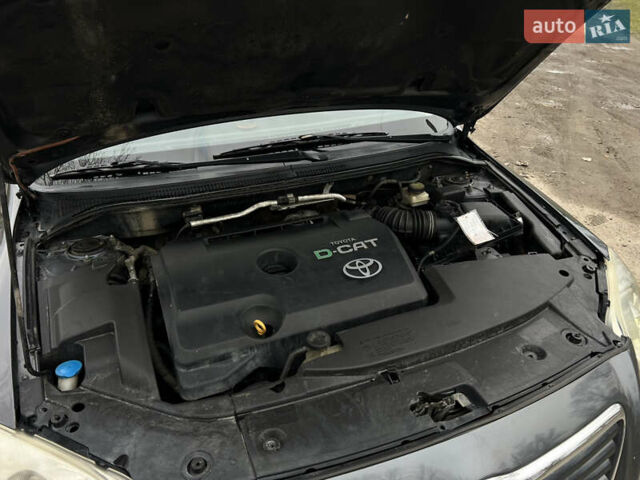Серый Тойота Авенсис, объемом двигателя 2.23 л и пробегом 337 тыс. км за 5777 $, фото 46 на Automoto.ua