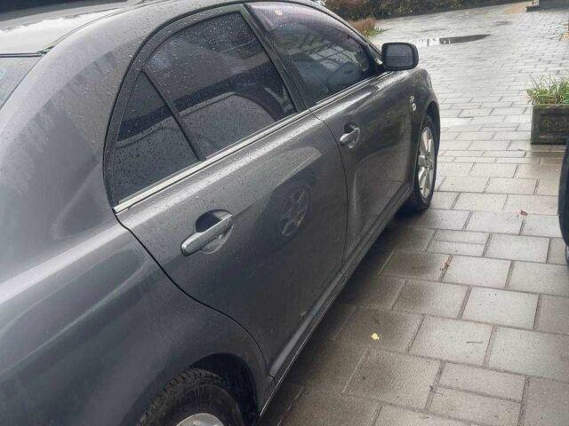 Сірий Тойота Авенсіс, об'ємом двигуна 0 л та пробігом 270 тис. км за 4200 $, фото 6 на Automoto.ua
