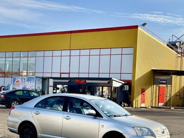 Серый Тойота Авенсис, объемом двигателя 2 л и пробегом 207 тыс. км за 2353 $, фото 4 на Automoto.ua