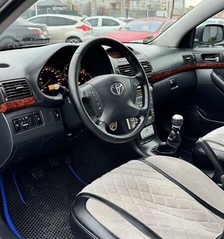 Сірий Тойота Авенсіс, об'ємом двигуна 2.2 л та пробігом 219 тис. км за 6600 $, фото 10 на Automoto.ua