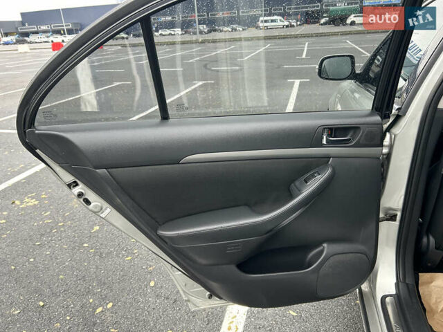 Сірий Тойота Авенсіс, об'ємом двигуна 1.8 л та пробігом 167 тис. км за 8700 $, фото 26 на Automoto.ua