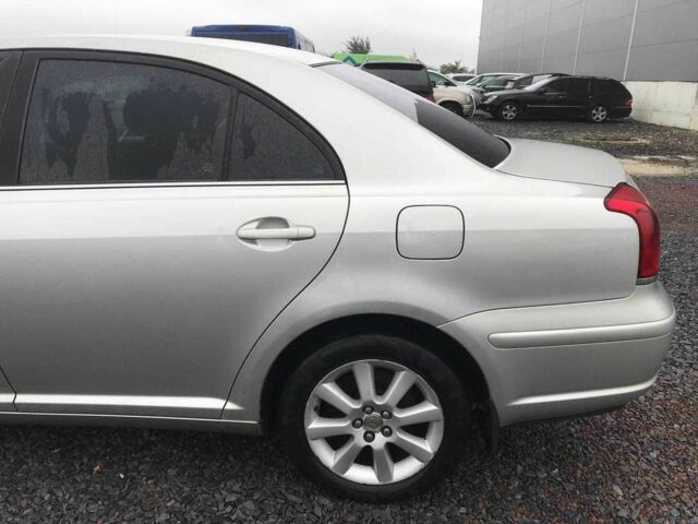 Сірий Тойота Авенсіс, об'ємом двигуна 1.8 л та пробігом 328 тис. км за 4790 $, фото 3 на Automoto.ua