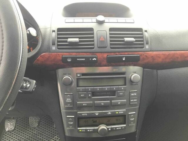 Сірий Тойота Авенсіс, об'ємом двигуна 1.8 л та пробігом 328 тис. км за 4790 $, фото 20 на Automoto.ua