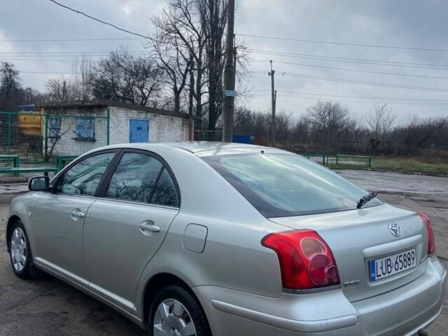 Серый Тойота Авенсис, объемом двигателя 1.8 л и пробегом 230 тыс. км за 2900 $, фото 4 на Automoto.ua
