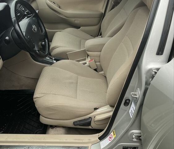 Сірий Тойота Авенсіс, об'ємом двигуна 2 л та пробігом 168 тис. км за 6500 $, фото 6 на Automoto.ua