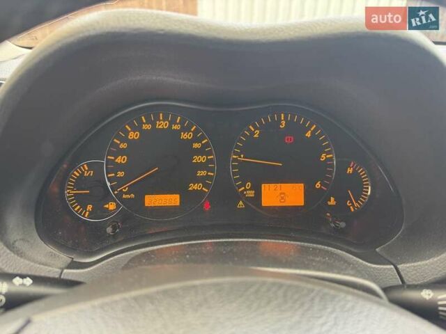 Серый Тойота Авенсис, объемом двигателя 2.2 л и пробегом 320 тыс. км за 6050 $, фото 21 на Automoto.ua