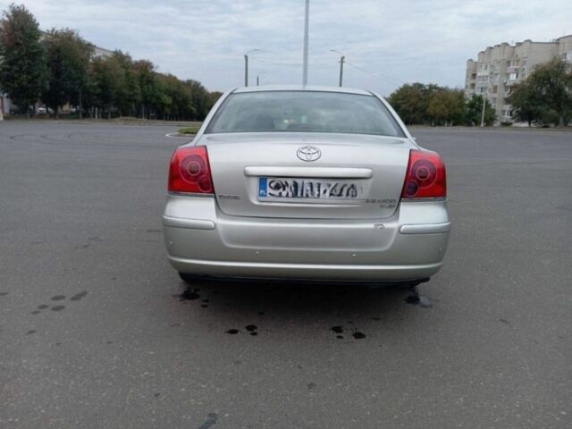 Сірий Тойота Авенсіс, об'ємом двигуна 2.2 л та пробігом 300 тис. км за 3023 $, фото 2 на Automoto.ua