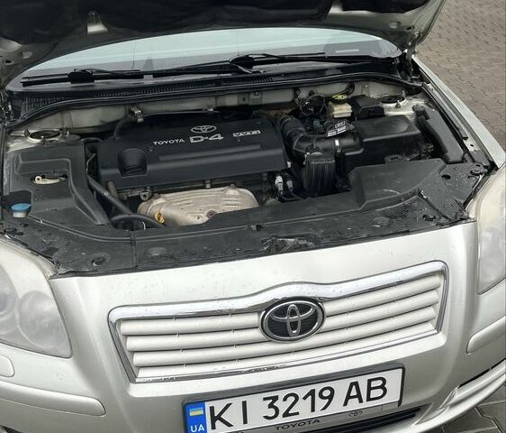 Сірий Тойота Авенсіс, об'ємом двигуна 2 л та пробігом 168 тис. км за 6500 $, фото 2 на Automoto.ua