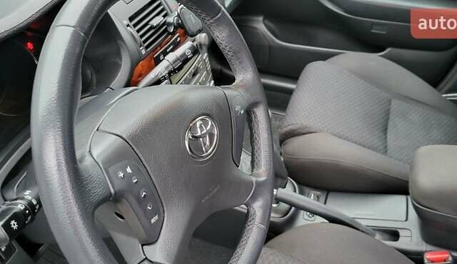 Серый Тойота Авенсис, объемом двигателя 1.79 л и пробегом 94 тыс. км за 6950 $, фото 40 на Automoto.ua