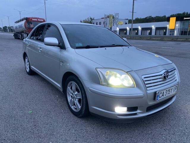 Серый Тойота Авенсис, объемом двигателя 2.2 л и пробегом 267 тыс. км за 5100 $, фото 4 на Automoto.ua