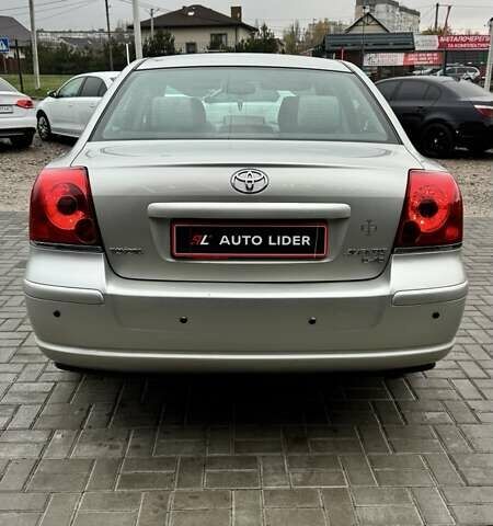 Сірий Тойота Авенсіс, об'ємом двигуна 2.2 л та пробігом 219 тис. км за 6600 $, фото 4 на Automoto.ua