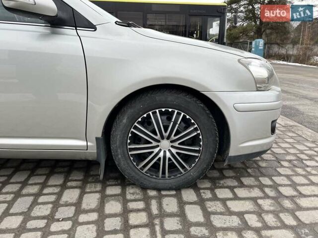 Сірий Тойота Авенсіс, об'ємом двигуна 1.8 л та пробігом 302 тис. км за 5300 $, фото 10 на Automoto.ua