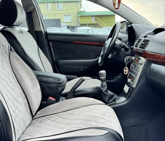 Серый Тойота Авенсис, объемом двигателя 2.2 л и пробегом 218 тыс. км за 6600 $, фото 19 на Automoto.ua