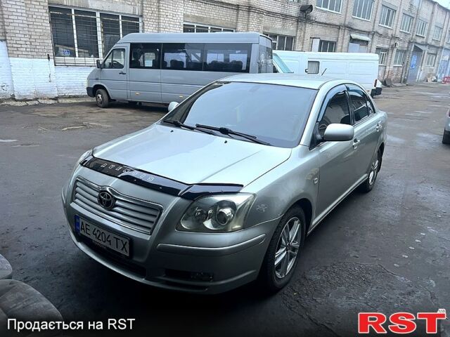 Сірий Тойота Авенсіс, об'ємом двигуна 2.4 л та пробігом 200 тис. км за 5300 $, фото 1 на Automoto.ua