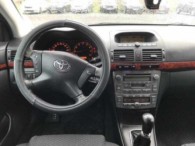 Сірий Тойота Авенсіс, об'ємом двигуна 1.8 л та пробігом 328 тис. км за 4790 $, фото 18 на Automoto.ua