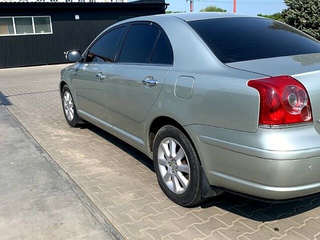 Серый Тойота Авенсис, объемом двигателя 1.8 л и пробегом 250 тыс. км за 6300 $, фото 1 на Automoto.ua