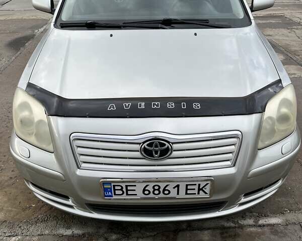 Серый Тойота Авенсис, объемом двигателя 2 л и пробегом 371 тыс. км за 5500 $, фото 5 на Automoto.ua